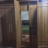 غرفة للبيع • بيها مجال