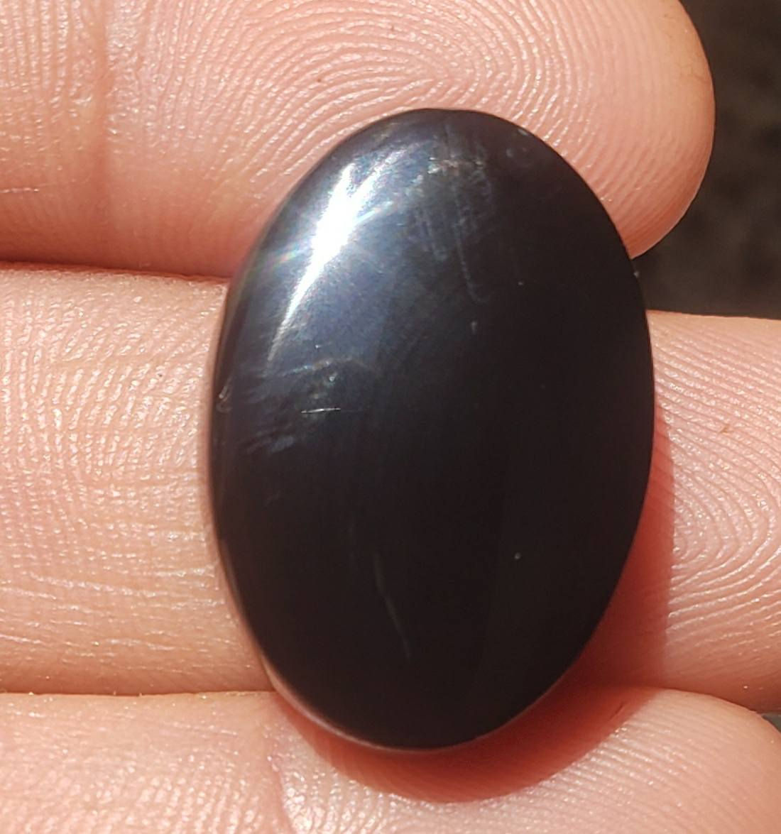 عقيق اسود يشف احمر يماني انسي اصلي طبيعي حر غير مجمر ولا معالج فقط جراخة وصقل لعشاق الأحجار اليمانية الاصليه والطبيعية النادره يسعدنا تلقي استفساراتكم على الخاص 
#العقيق_اليماني_الاصلي_الطبيعي_الحر


**إذا كنت صاحب هذا الإعلان وتريد حذفه لأي سبب، رجاءا أرسل رسالة إلى الدعم الفني**