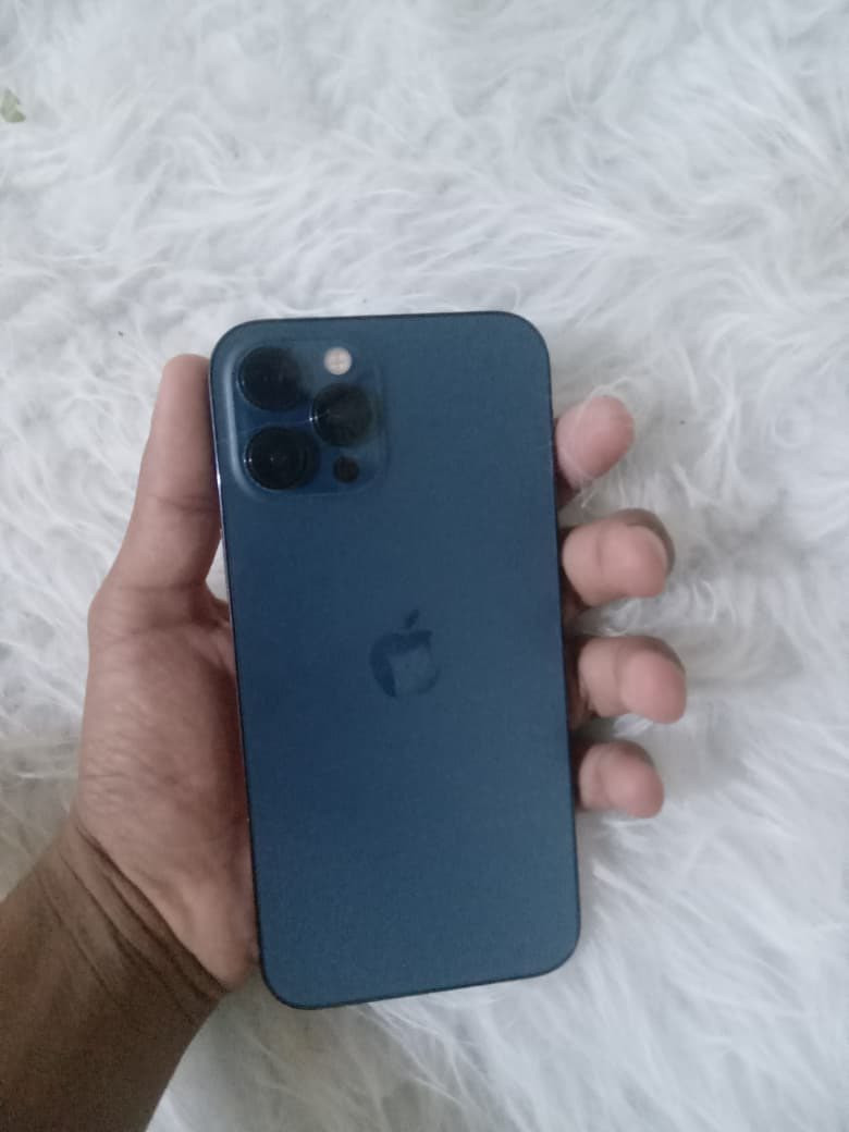 12برو ماكس مامفتوح بطاريه 81ما مبدله ولا مرفوعه نموذجMذاكره 256  مراوس فقط    رقم الهاتف:***********. المكان البصره الزبير
