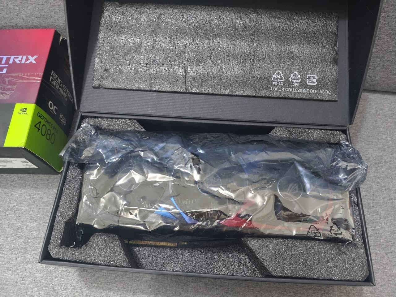 سلام عليكم كارت شاشه Asus rog strix 4080 نضافة جدا عالية السعر مليون ٣٥٠ الف توصيل متوفر


**إذا كنت صاحب هذا الإعلان وتريد حذفه لأي سبب، رجاءا أرسل رسالة إلى الدعم الفني**