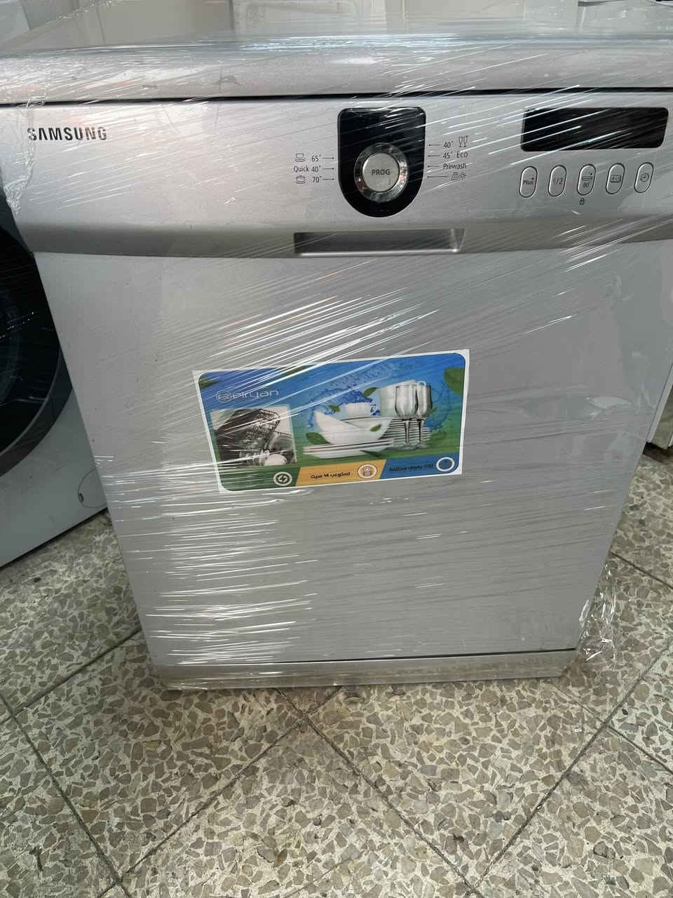 غساله فول ئوتمتيك الصحوان سامسونك بشرط شغل ما بي اي عيب 100الف قفل بشرط فحص او ضمان او بخار بي اي ستفسر عل***********
