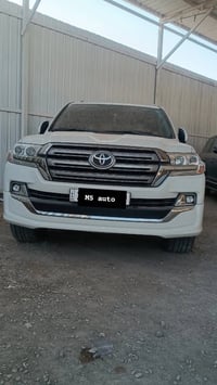 للبيع  لاندكروز جي اكس ار  2019 GxR سياره فول مواصفات  محرك سته سلندر ...