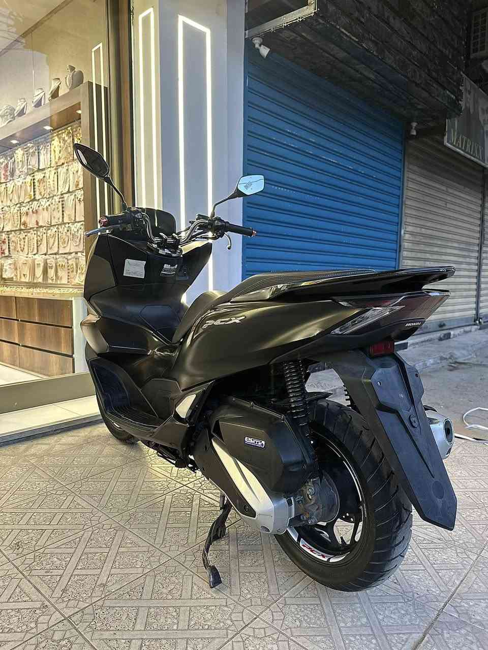 سلام عليكم اخوان pcx جيل رابع اريد مراوس بتي ماكس وانطي فرق


**إذا كنت صاحب هذا الإعلان وتريد حذفه لأي سبب، رجاءا أرسل رسالة إلى الدعم الفني**