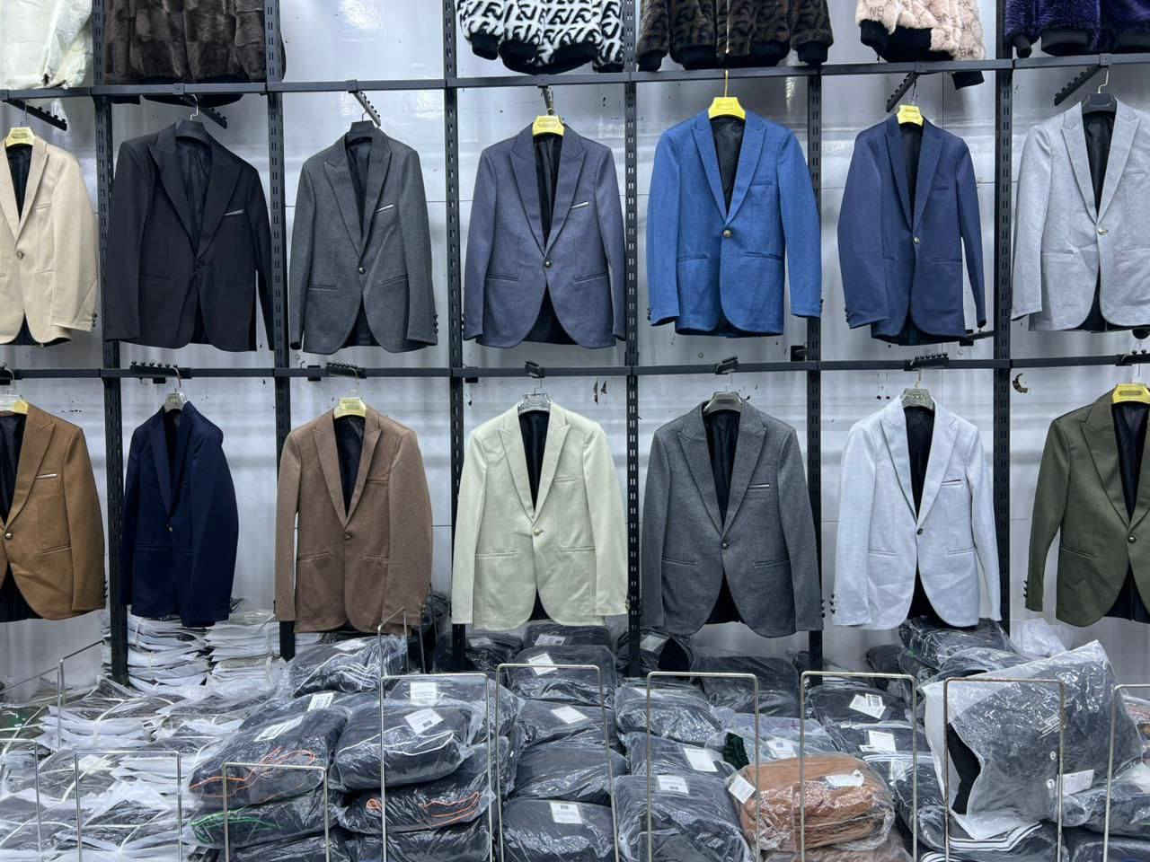 جاكيت خامه ايراني خامه اصلي 

الشد 10قطع 105

السيري 5قطع 

القياسات 44/52


**إذا كنت صاحب هذا الإعلان وتريد حذفه لأي سبب، رجاءا أرسل رسالة إلى الدعم الفني**