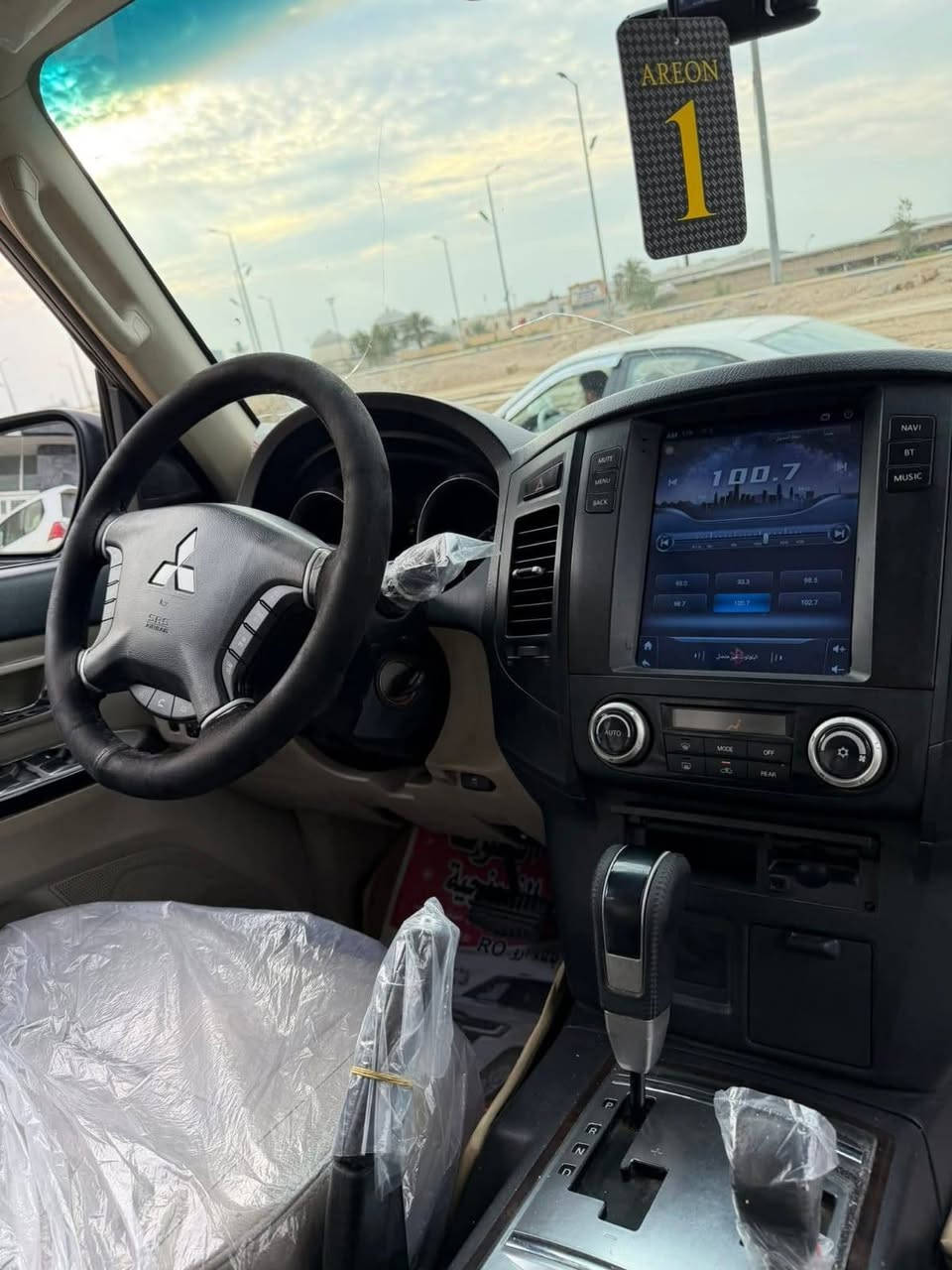 #باجيرو_2014_خليجي حبتورر فول 1/1 محرك 6 سلندر  السيارة جاهزة  ماشيه  225 بيهة رقم بغداد دولي سعرها 150 ورقه وبيها مجال والسياره رايديها نقد فقط مكفوله عدا بارد موضح بلسونار. 
مواصفاتهة
دمام
فتحة 
كشن كهرباء 
شاشة 
مري شفط 
كامره
زراك علايت 
لايت زينون 
بلوجكتر زينون 
اشاير بلمري 
7راكب 
3 قطع تبريد 
فور ويل 
حساسات خلفيه وبقيه المواصفات المعروفه العنوان كوت


**إذا كنت صاحب هذا الإعلان وتريد حذفه لأي سبب، رجاءا أرسل رسالة إلى الدعم الفني**