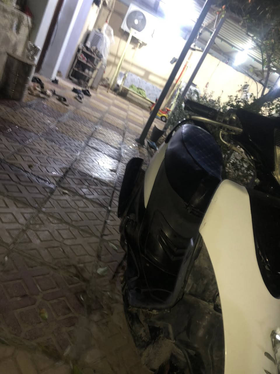 السلام عليكم للبيع ماكس عدلة صالنصة FM الدراجة نظيفة فول نقصها سلف السعر ٤٢٥ مكاني المسيب للاستفسار رقمي  ‭٠ ٧٧٢ ٤٤٨ ٥٣٣٧‬
