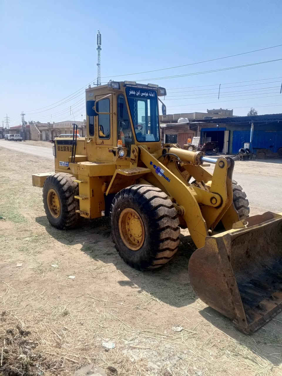 السلام عليكم شفل للبيع كاوسكي زت ثري محرك كمنز كير ميكانيكي جاهز لشغل ***********
