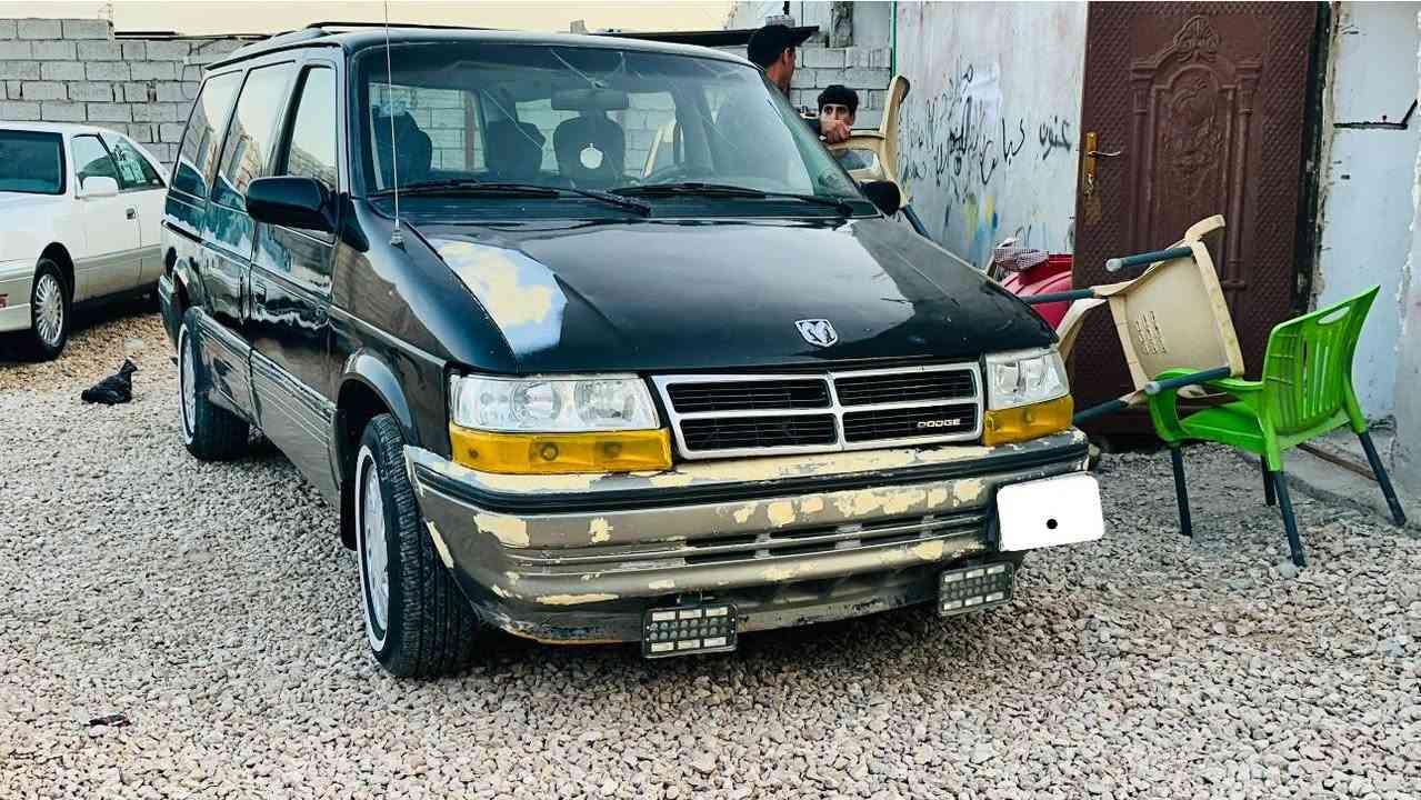 السلام عليكم
سيارة دوج 1992 

مكينا وكير شرط 

مكينا دوج البلاديه رقم بغداد

السنويه مشروع وطني ل 2027

السيار جهز من كلشي 

سعر السيار48 وبيه مجال 

 بيع او مراوس

الرقم ***********
