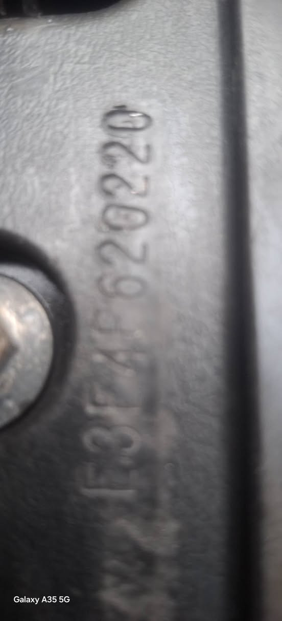 سلام عليكم دراجة بوليس مسطرة نوزل موديل 2012 اوراق المعرض كاملة مكينة ناعمة كلشي مابيها تايرات جدد كفرات بلاديه ختم واحد سيباية مري بلاد هم موجودات نقصها بس جاملغ امامي سعر ٨٥٠ وبيها مجال العنوان بغداد الرئاسة 
واتساب ***********
