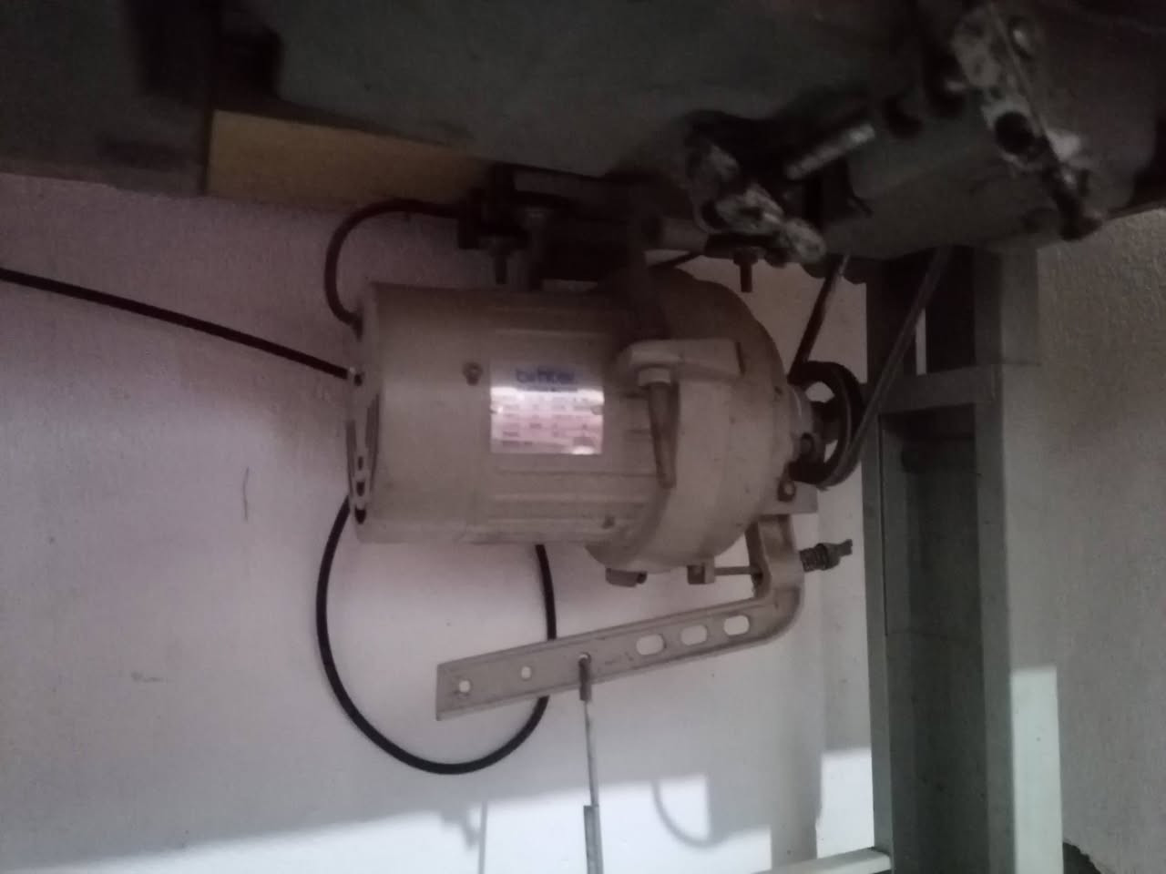 مكينه للبيع اخت الجديده مكفوله من كلشي خياط يخبل السعر 200 وبيها مجال قليل مكاني رفاعي تفيج 

رقمي ***********
