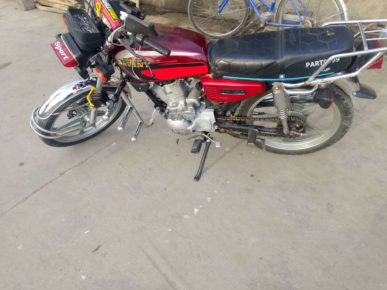 سلام عليكم ورحمه الله وبركاته دراجه ايراني نامي ابرو 5 كير دراجه خير من الله مابيه اي نقص كهربائيات كامله شغاله مابيه اي نقص 
من تجي اذا مو نفس الي بل صوره تاخذه بلاش وتروح رجأ المو شراي لا يكسر بل سعر #مكينه مفتوح بس بل شرط لا صرف لا بخار ولا صوت 
#السعر 450 وبيه مجال بصيط حك الجيه 
***********
