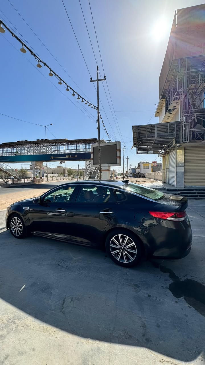 للبيع كيا اوبتيما 2018 وارد امريكي
لون أسود - ماشية 112 ألف ميل سنوية منتيهه صارلها سنه ، القديو ويوضح كلشي يخص سيارة
المواصفات:
تحكم ستيرن - كامره دواره - شاشه - نقط عمياء - حساسات
خلفية - مواصفات عاديه مال FE
الضربة الي جايه بيها بأمريكا:
بنيد فقط ومبدل، اما اهنا نضربت عدي بجاملق الخلفي مال سايق مثل ما موضح بصور وضربة خلفية بأربيل صارت وداير كذالك بي طخه خفيفه كلهن بدون صبغ فقط تعديل.
الكير والمكينه جدد بعدهن وسياره جاهزة من كلشي توني سويت التبريد وتبريدها ثلج
السعر :125$ وبيها مجال بسيط

رقم الهاتف : ***********
