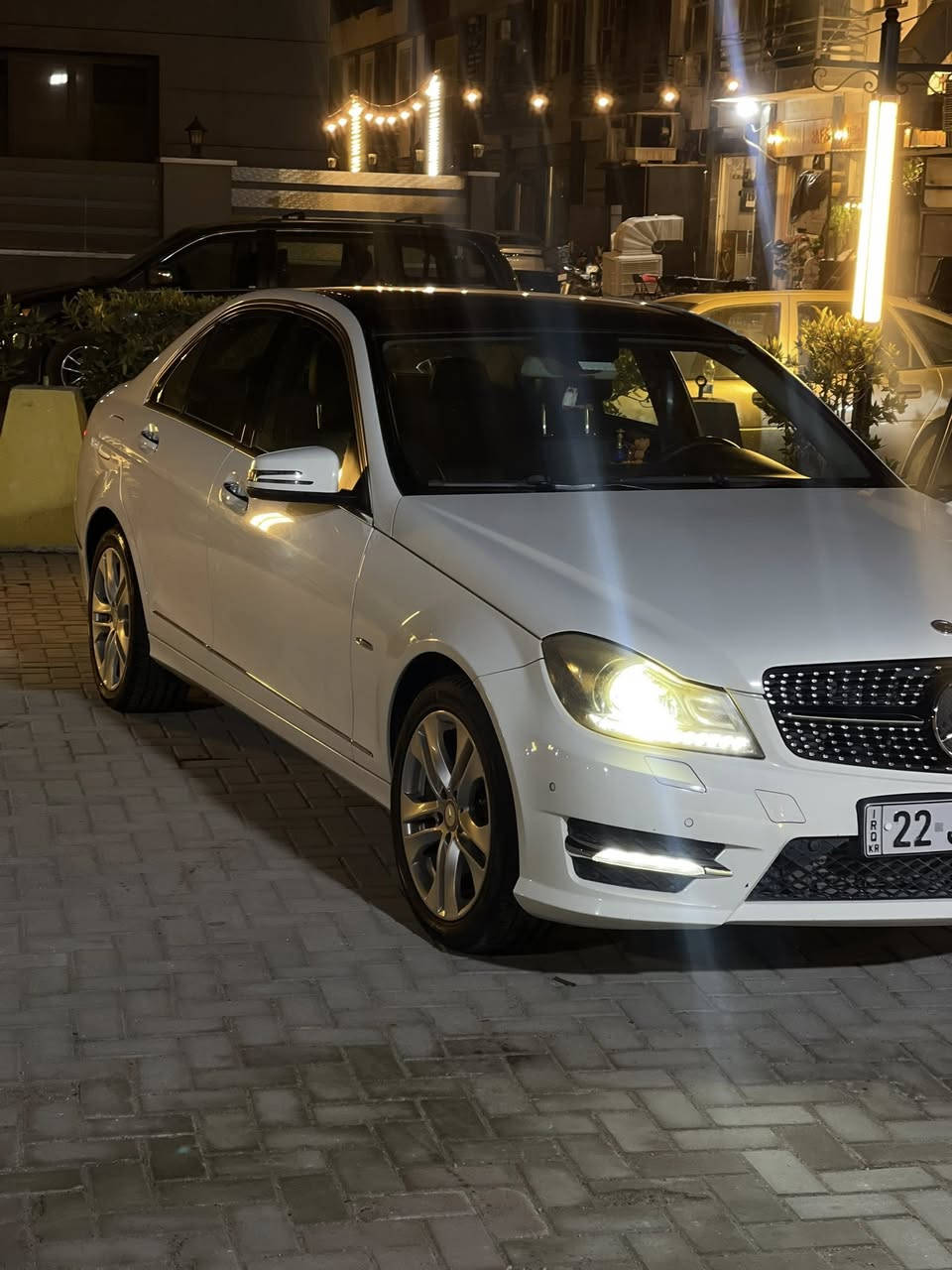 السلام عليكم:••  مارسدس وكالة AMG للبيع او المراوس حسب القناعه
مارسدس c200 موديل 2012 محدث بجم 2014 سياره (خليجي)سياره جديده بدون اي نقص تخم تاير  صدر كير مكينه دواخل كلهة مكفوله وسياره جديده
(ضرر موضح بصور السونار ) 
مواصفات ؛•
رقم سياره اربيل 
4 بصمات 
3 بردات 
3 انظمه قياده 
بنوراما وليس فتحة 
داخل جلد قرميدي 
كشنات كهرباء وخزن ميموري للسايق والصدر 
تحكم ستيرن جهتين مثبت سرعه  
لايت داينمك +دوار ويه فره الستيرن 
مكينه 4 سلندر حجم 2000cc تيربو 
وبعد هواي مواصفات السياره 
   افنكارد يعني فوول مواصفات للاخير  
سعر 120 وبيها مجال وللعلم مو اسعارها هاي بس اريد اغير لا اكثرر 
 
واتساب + اتصال ***********
