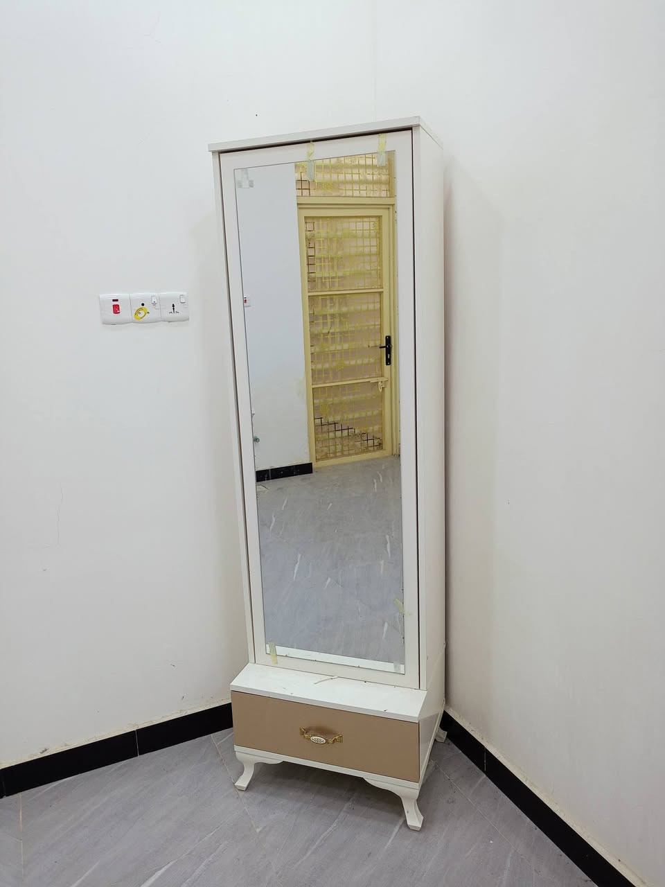 غرفه تركيه للبيع ميسان مستخدمه قليل   نضيفه اخت الجديده  شراي يتصل ويدلل /***********
