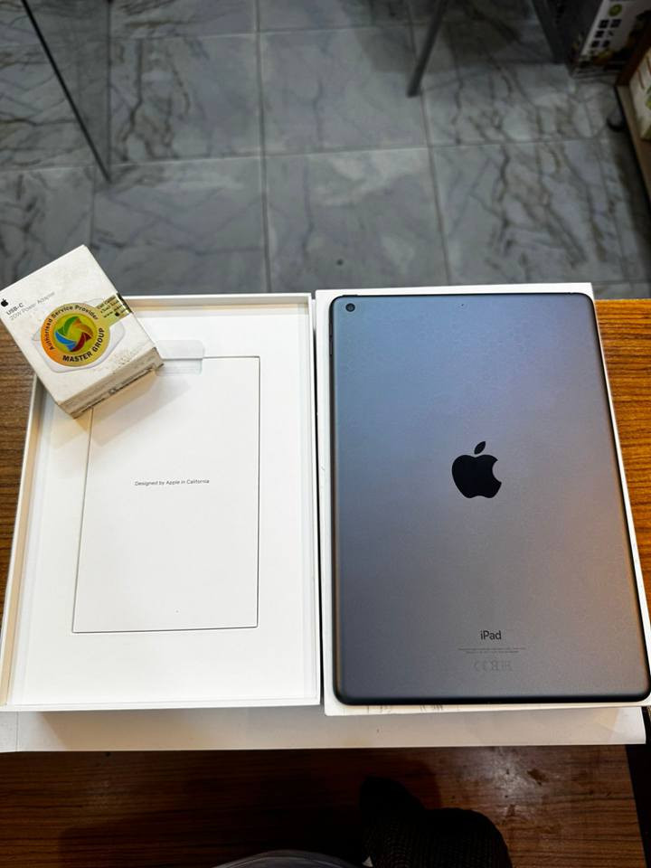 ايباد 9 ذاكرة 64
نضافة 100‎%‎
استخدام قليل 
كامل ملحقات الاصلية 
السعر مناسب 
***********
العنوان القطاع شارع السوك مجاور عوينات الكرار 
مركز الشمس بغداد, العراق
