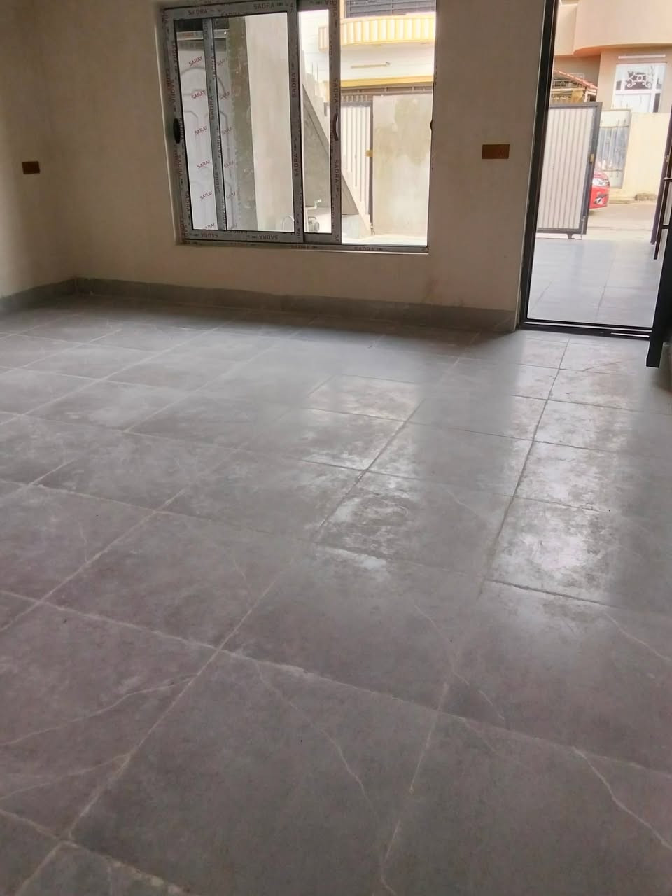 السلام عليكم     ( انی مکلف ب نشر ) 
بیت للإيجار منطقة فيلق  قرب شارع رئيسي سايدين 
  مساحة 120 م

سعر ايجار 250 الف  شویه بي مجال 

       لستفسار     ***********
