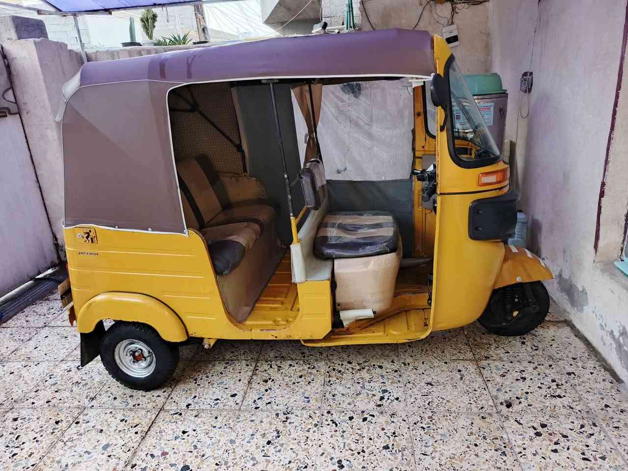 السلام عليكم تكتك للبيع 2020/11 رقم نكليزي ابسمي شرط المداور عنوان بوب الشام التفاصيل على رقم الهاتف ***********
