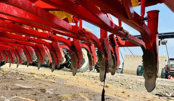 شاتوله نوع شكلك حجم ٢٤ موديل ٢٠٢٥ مشتغله قليل كلش للاستفسار الاتصال ع الرقم *********** واسط الزبيديه
