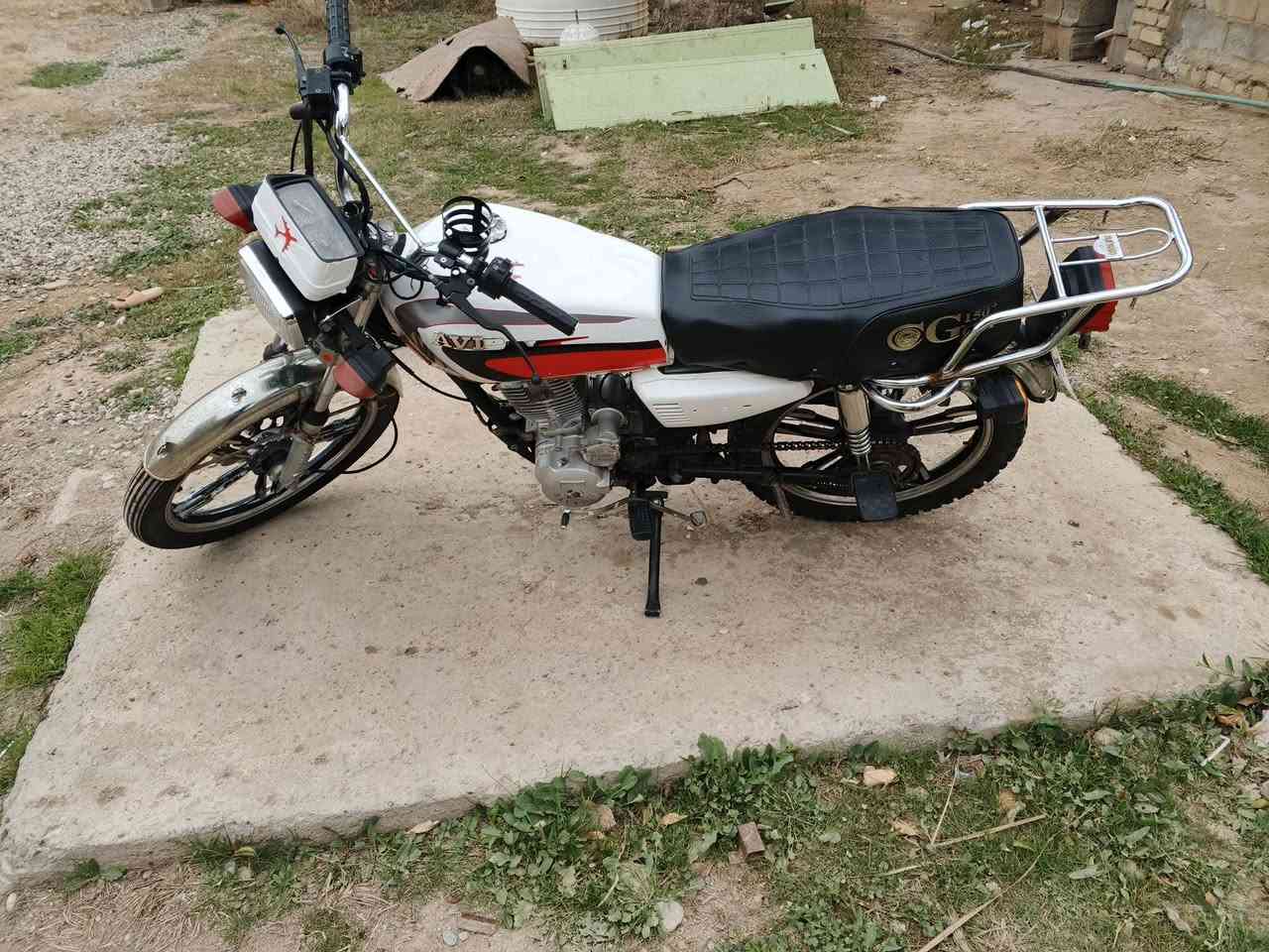 سلام عليكم دراجه للبيع نضيفه دراجه مابهه اينقص لعنوان ديالى كنعان وسعر400وبيه مجال رقم***********
