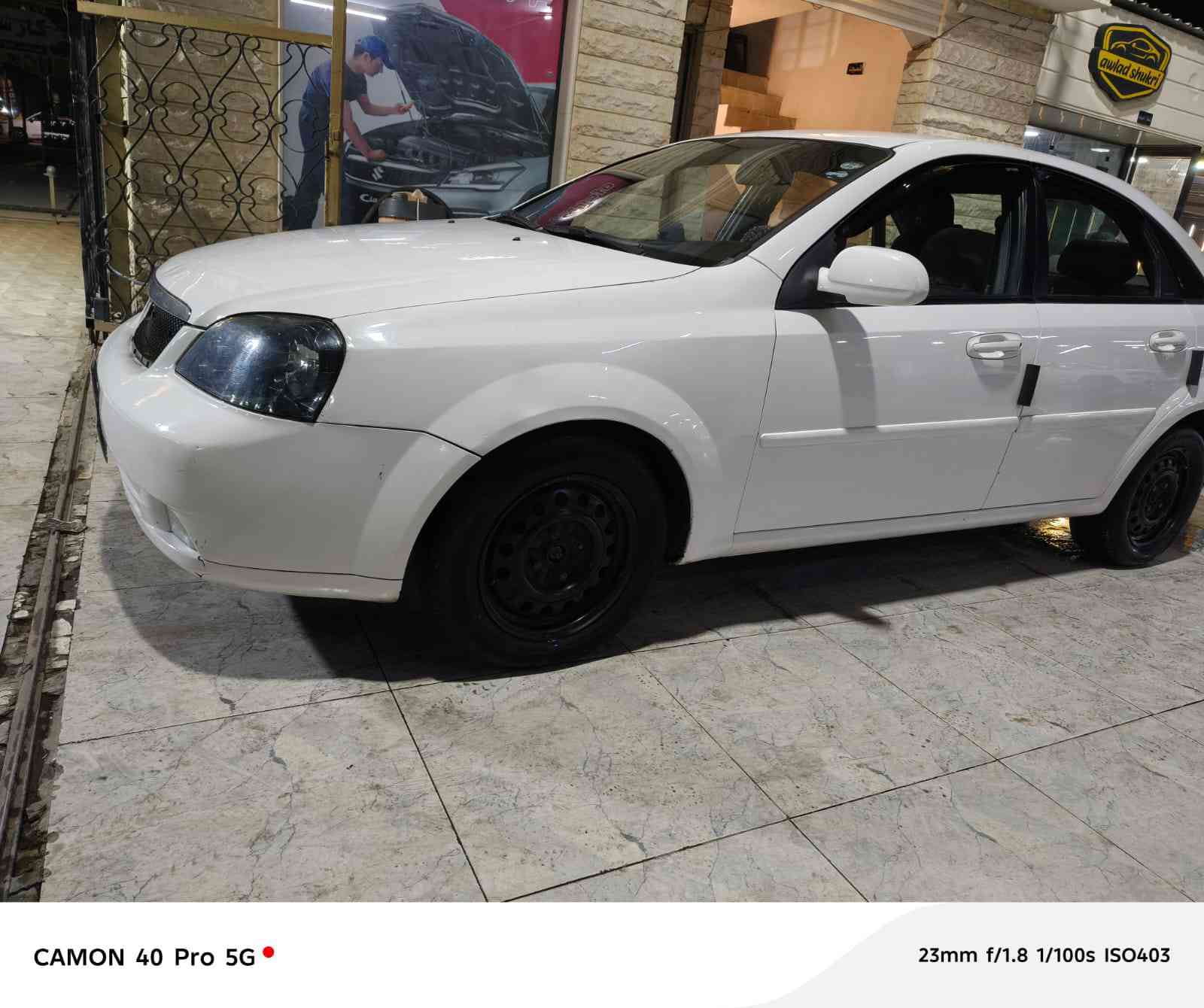 اوبترا 2009 توماتيك
بيها 3 قطع صبغ بدون دواخل 
محرك كير شرط شرط التحويل 
مكان موصل ايسر 
***********
***********
