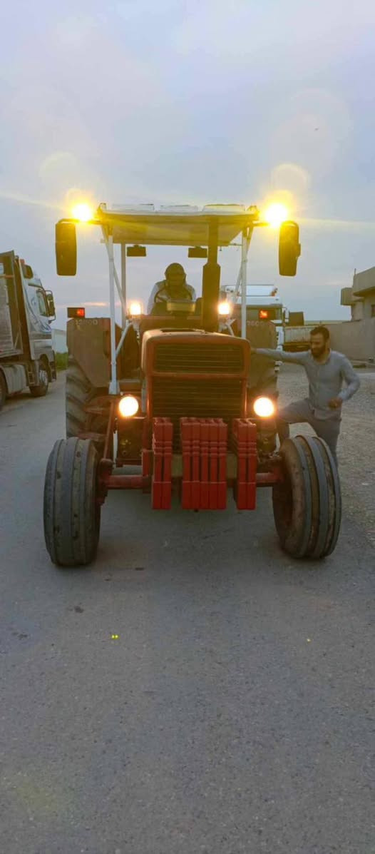 سلام وعليكم فالفو 82 جاهز عشغل رقم انكليزي سعر 45لل استفسار ‭٠٧٥١ ٩٦٥ ٠٧٧٦‬
