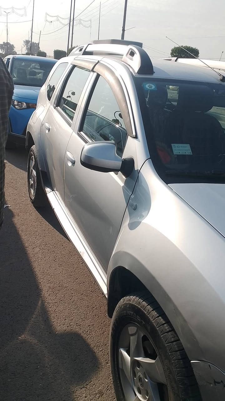 رينو داستر 2018 ماشيه 47 محرك 2000 رقم بغداد 110 وبيها مجال
***********
