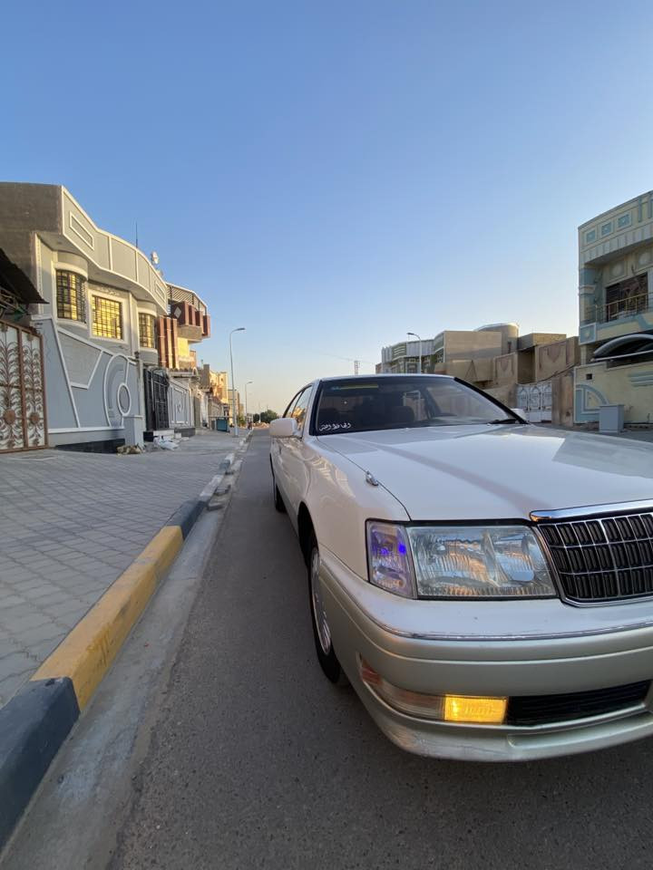 السلام عليكم راس الثور فلات مكفوله كص وضربه محرك VVT فيشتين حداده تخم تاير جديد كهرباء كله شغال تبريد يـ السويج رقم بصره انكليزي دواخل عسلي سياره نقل جثه فقط 
العنوان البصره زبير حي الخطوة 
والي مو شراي يندعي ب الرزق *********** السعر 73 وبيه مجال بصيط
