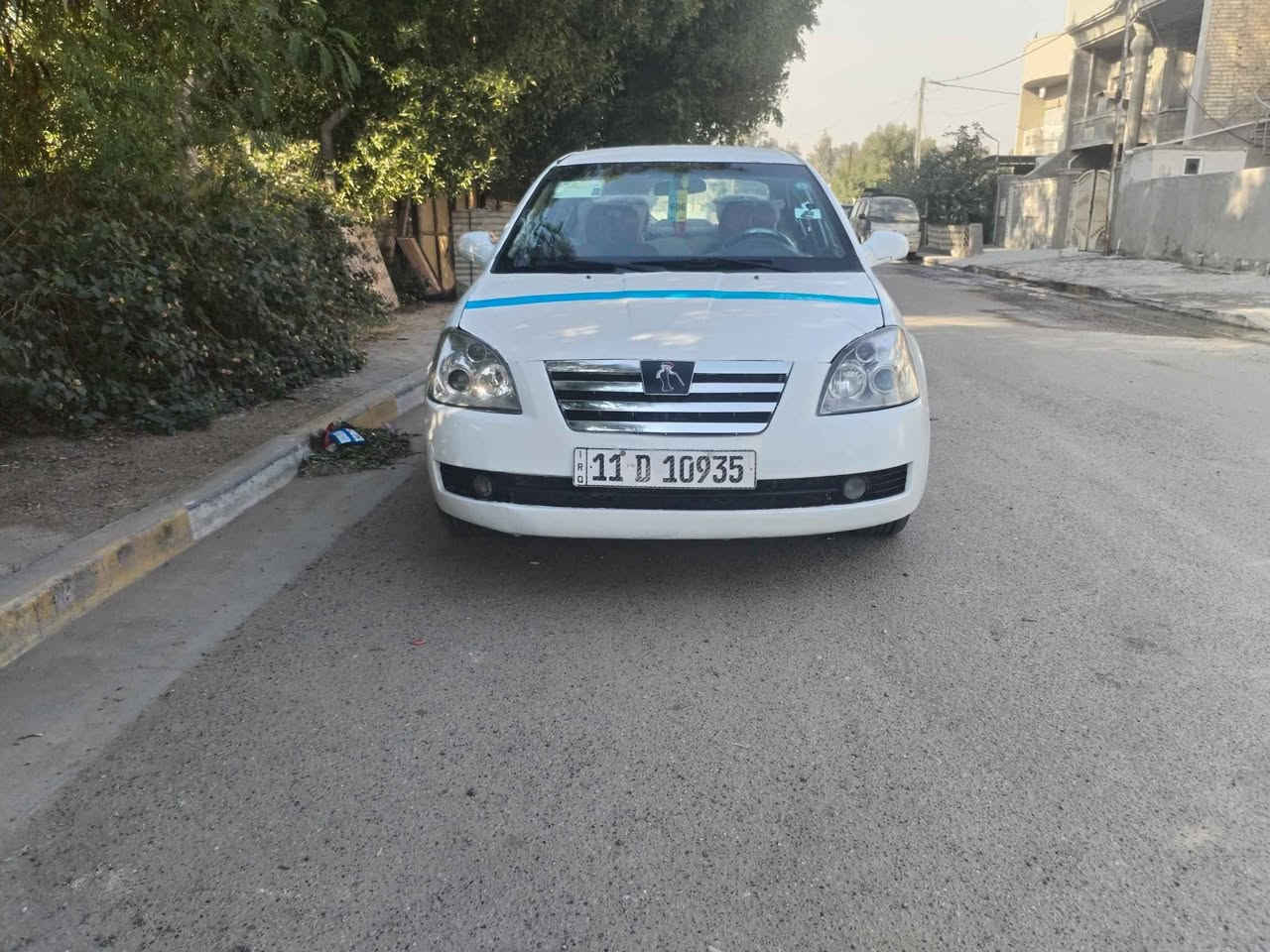 اي فايف للبيع موديل ١٠ اوتوماتيك كير ومحرك كفاله وناعمه تدفئه وتبريد دواخل نضيفه جدا صدرهه نضيف وجاهز صبغ بيهه جاملغ امامي ودواير خلفيه شاشه كامره سنويه وهزه جديده السعر ٤٣ وبيه مجال العنوان البياع للاتصال *********** بغداد, العراق
