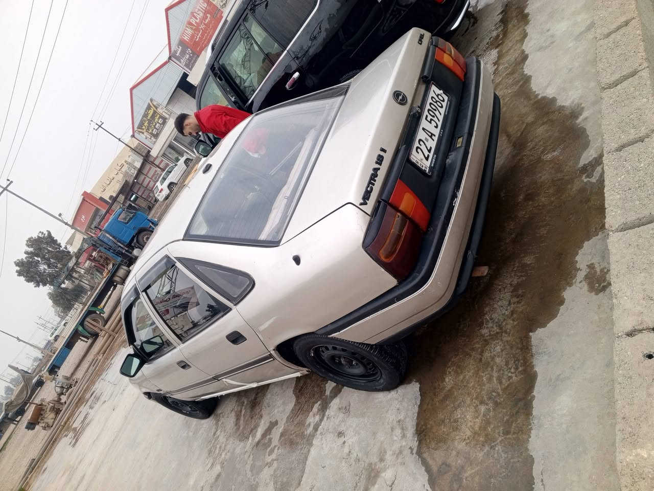 سلام عليكم ورحمة الله
اوبل فكترة 18 
كير عادي موديل 1991
رقم اربيل انكليزي 
دفتر بانزين موجود بيها 
سعر 37 وبيها مجال قليل 
مكان السيارة كركوك داقوق 
للتواصل ***********
