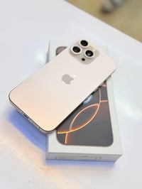 ايفون 16 برو ماكس • ٢٥٦ • بطارية ٩٥%