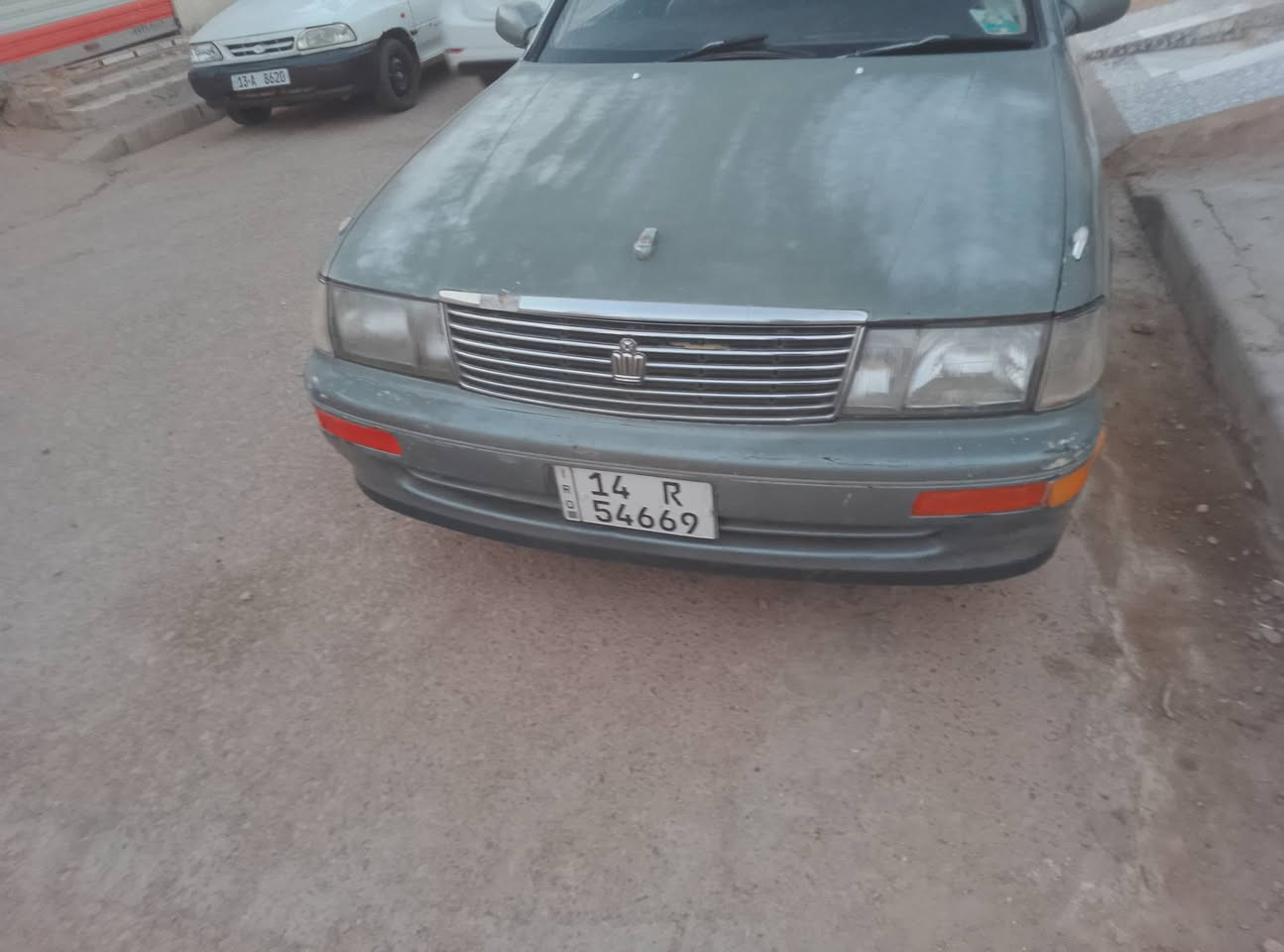 سلام عليكم مكلف بل نشر سياره بطه البيع موديل 2000 السيارة صارله 3اشهر من صاقطه السنويه السياره جاهزه تبريد شغال السعر 46 وبيه مجال حك الجيه 

*********** رقم صاحب السياره
مكلف بل نشر
