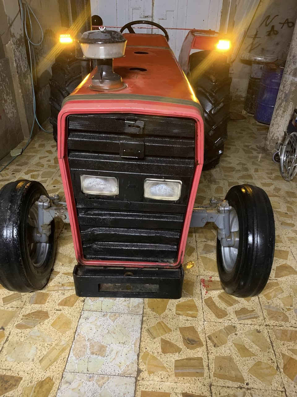 للبيع مكينة فورگسن انكليزي مديل 69 محدثه 82 حجم 275 كله شرط گير محرك اكسل جاهزه للكراب 3كير  المكان  سامراء بدون أوراق  السعر (5,800مليون)***********
مكلف بل نشر صاحب الرقم ( ***********
