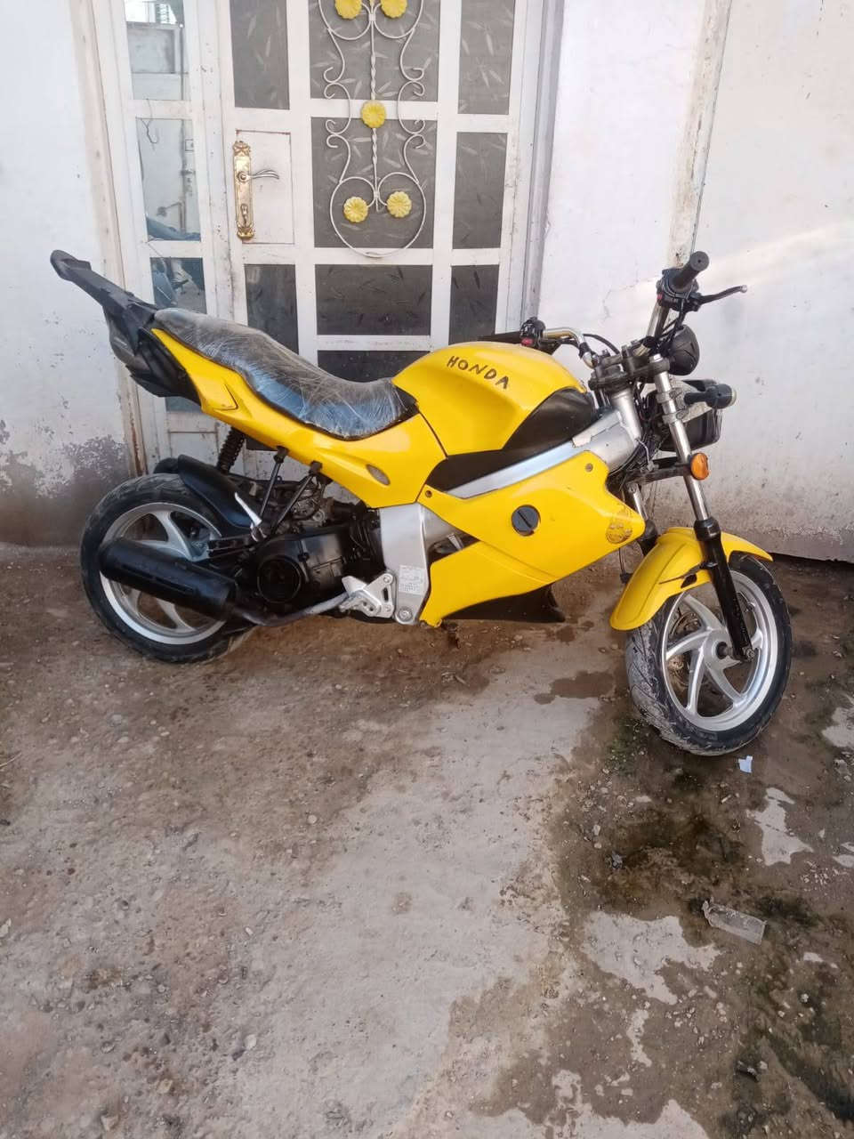 درجة وتماتيك هونده كروم موديل ١٨ بيهه أوراق كلهه شغال فقط سلف مايشتغل هندر تشتغل مكاني ديالى بعقوبة ***********
