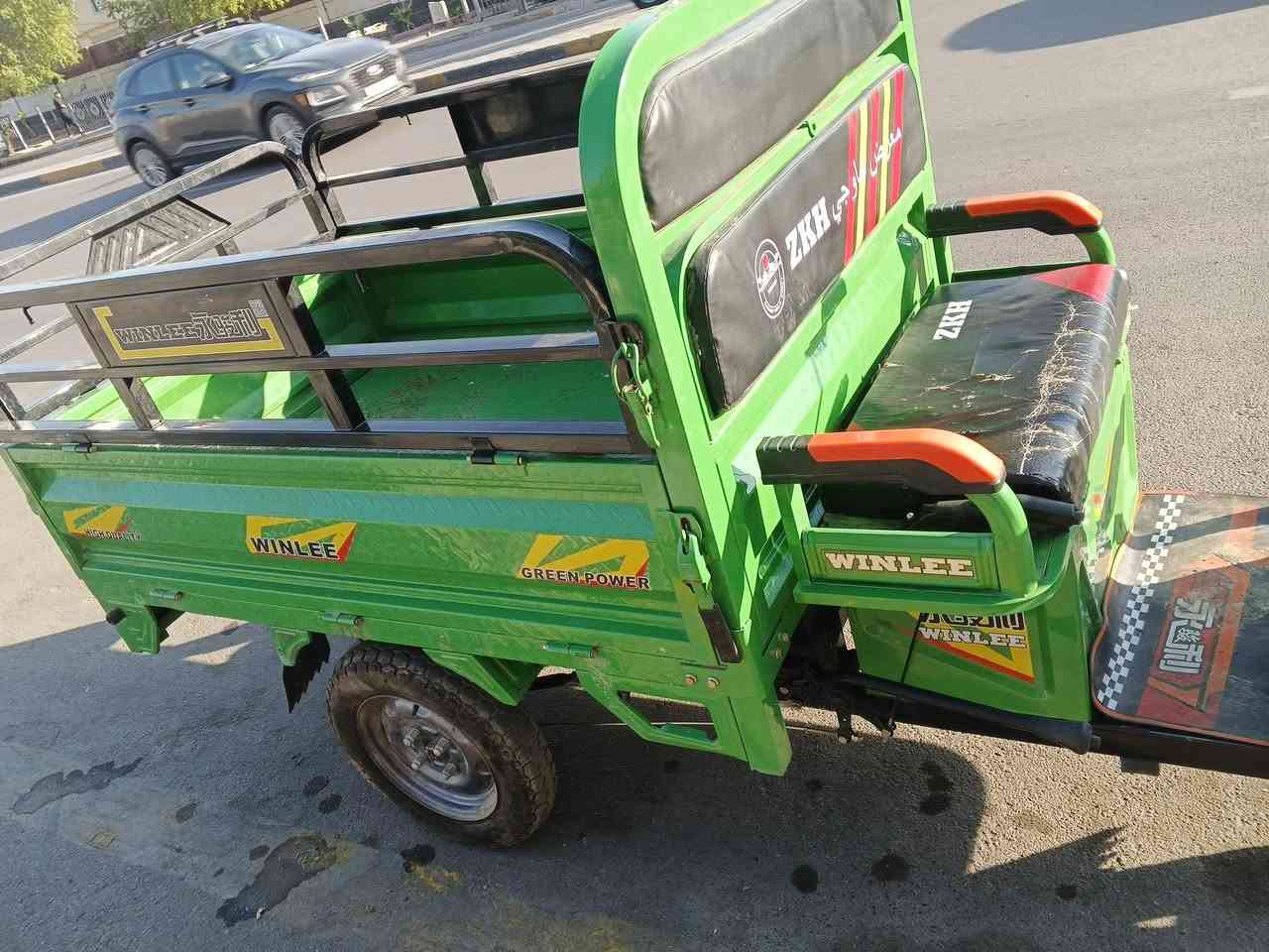 ستوته كهربائية للبيع
💪 محرك دفرنس قوي (1500 واط)
🔋 بطارية 60 فولت – مدى ممتاز بالشحنة
🚚 تتحمل أوزان عالية 
⚙️ نظام حديث وثابت + صرفية قليلة جداً
💡 ليدات قوية + شاشة + مرايات
📍 الحالة: جديدة / استخدام قليل
📍 جاهزة للعمل مباشرة بدون أي صرف

📞 للاستفسار: (*********** السعر ميلون أو ربع

📍 العنوان: بغداد شارع النضال
