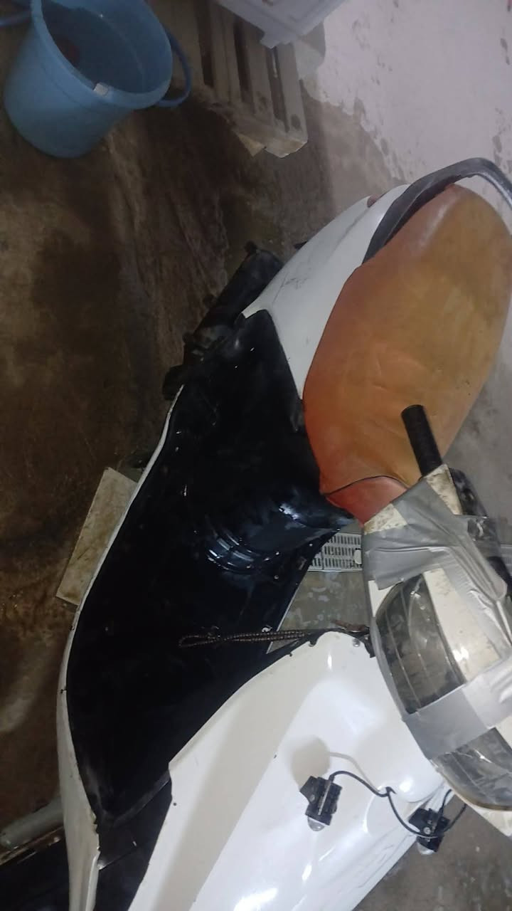 سلام عليكم
دراجه فراشه فحل للبيع
مجفته مره وحده لاتنقص ولاتبخر
نقص بس لايت امامي ونضيفه الدراجه
السعر 200وبيها مجال حك الجيه مكان جلبيه
قرب جامع شاكر هندس ***********
***********
