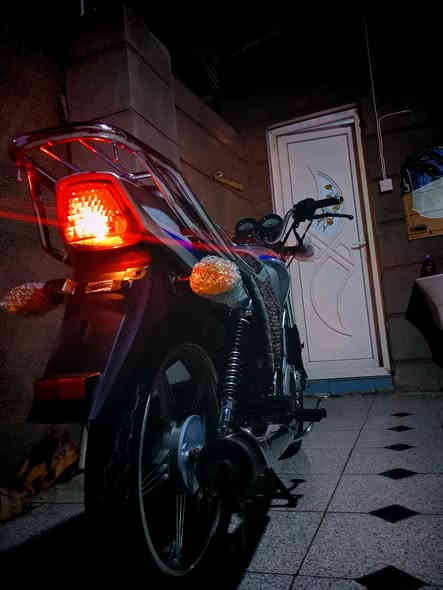 سلام عليكم دايون عضم موديل 22 طالعة بشهر 11 مكفولة كفالة عامة مابيهة اي نقص محرك مكفول ناعم دراجة شلعة رزانة حلوة ومرتبة سعر 1200 وبيهَ مجال للشراي مكاني بابل قضاء القاسم ***********
