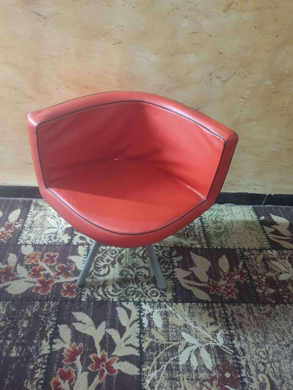 ميز طعام زجاج ..مع ٤ كراسي جلد 
القياسات 90cm*90cm
نظيف جدا ...ثقيل الوزن 
السعر 75الف 
المكان بغداد..الكرادة بغداد, العراق


**إذا كنت صاحب هذا الإعلان وتريد حذفه لأي سبب، رجاءا أرسل رسالة إلى الدعم الفني**