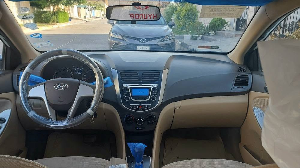 للبيع سيارة هونداي اكسنت موديل ٢٠١١ خليجي فول مواصفات سيارة جديدة و نظيفة سيارة بدون صبغ او تبديل او حالوب فقط مكانين على كد اصبعين تعديل بارد و ما يبين و الباقي شرط سونار كير و محرك ما مفتوح و ما بي أي عيب (ماشية فقط ١١٠ الف حقيقي )و بيها دفتر بنزين و سيارة شرط التحويل 
مواصفات 
بلاجكتور 
ويل كروم 
اشارة بالمراية 
سقف سلايت 
خدمات 
تجوة 
٥ مخدات 
داخل اصفر 
٤ جامات كهرباء و مراية كهرباء 
كير اتوماتيك و محرك ١.٦ دوش مرغوب 
سويج كونترول 
و بعد مواصفات هواية مكان سيارة كركوك سعر ٩٨ ورقة قفل رقم موبايل *********** كركوك, العراق
