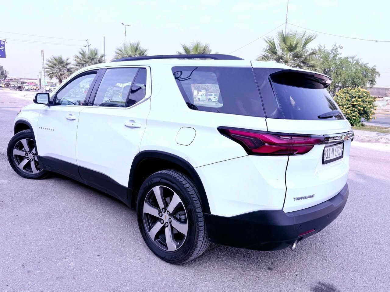 🚗 للبيع: وحش الطرقات (شوفرليت ترافرس - LT 2022) - نظافة وفول مواصفات 🚗
• الموديل: 2022 🆕
• الفئة: LT (فول مواصفات) ✨
• المحرك: 3.6 
• الممشى: 97 ألف كم فقط 🛣️
💎 
• السقف: فتحتين سقف (بانوراما) ☀️
• الداخلية: كشنات جلد، نظام (منفصل ملكي) لراحة مفوله 🛋️👑
• شاشة تدعم كار بلاي (CarPlay) 📲
• المناخ: تدفئة وتبريد (السيارة جاهزة للأخير ومفحوصة) ❄️🔥
• الإضافات: قاصة، كاميرا خلفية، حساسات أمامية وخلفية 🛡️📸
✅ 
• الحادث: (قبق جنطة + بنيد) وبداخل العراق صار بيها (جاملغ أيسر فقط) 🛠️
• الكفالة: كير ومكينة بشرط الكفالة والفحص ⚙️💯
• السيارة باسمي، والتحويل ثاني يوم مباشرة 📝🤝
💰 السعر والموقع:
• السعر المطلوب: 242 ورقة (شدتين واثنين وأربعين) 💵
• الموقع: البصرة 📍
📞 للتواصل والاستفسار:
اتصال أو واتساب على الرقم:
*********** 📱
"السيارة جاهزة من كلشي، تدك سلف وتوكل على الله.. تاخذها وأنت مرتاح!" 🙏✨ ابو الخصيب, البصرة

