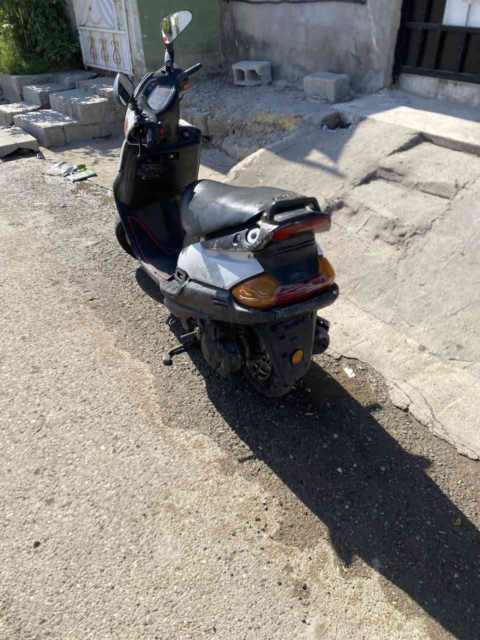 السلام عليكم دراجه فراشه شعله معدل مكنيه مفتوحه لا نضوح ولا تبخير شغاله سلف هندر مابيه اي نقص الدراجه ناعمه مكاني بعقوبه التحرير 350وبيه مجال حك الجيه ***********
