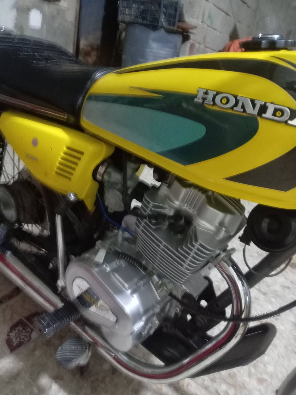 سلام عليكم دراجه ايراني للبيع شاصي نامه شلامجه محرك امتي ار 150 صارلي سبوع من عمرته والله للعلم الدراجه ادوات سعر 700 قفل رحمة الولديكم الموشراي لايتصل العنوان البصرة ابو الخصيب جيكور شارع كوت بازل الهاتف *********** واتساب موجود
