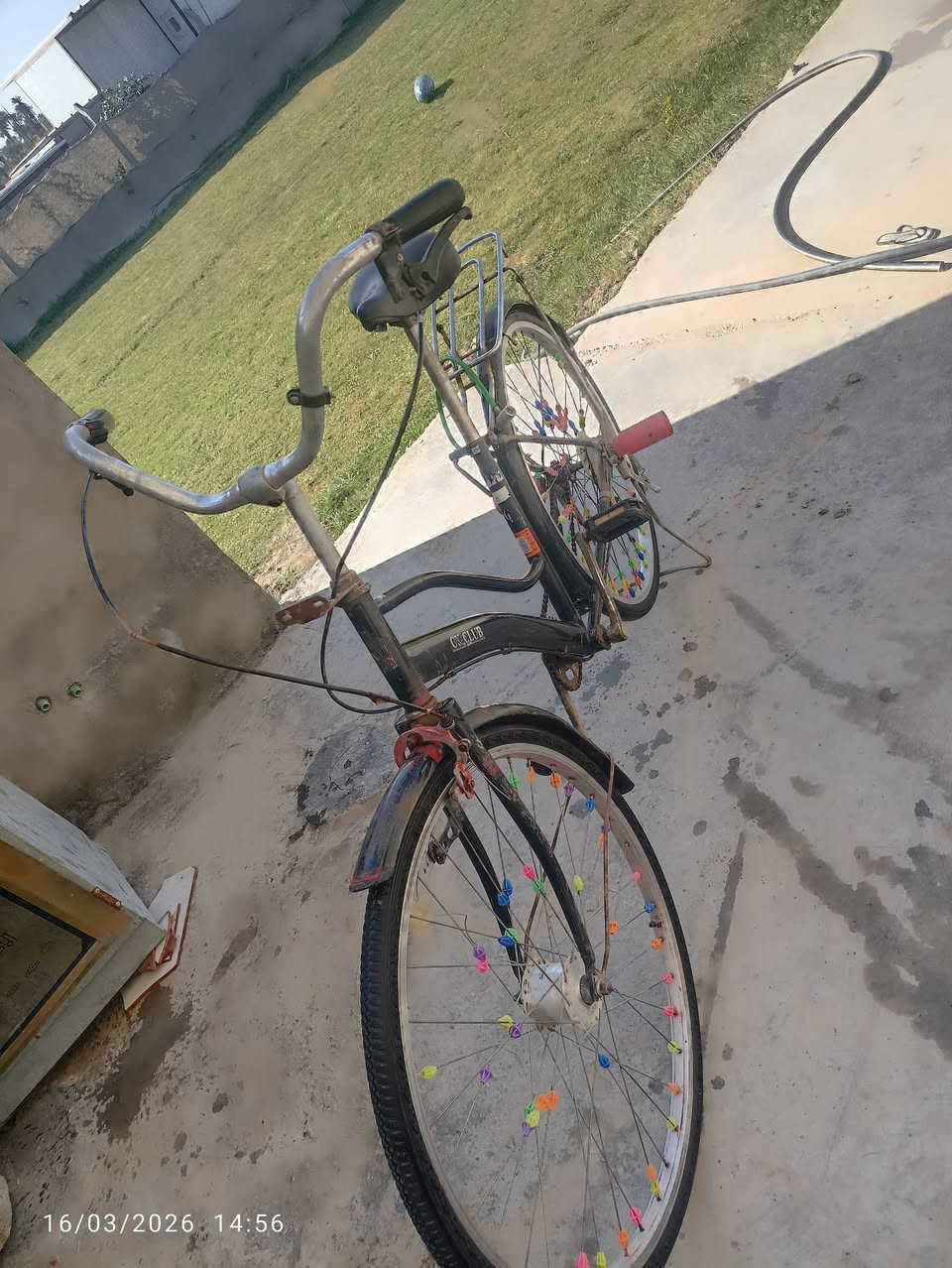 سلام عليكم بايسكل موزه حجم 26 سعره 90وبي مجال بسيط واتصال على هذه رقم (***********)
