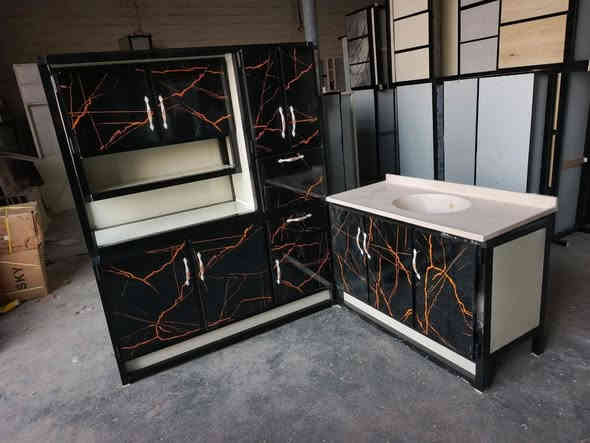 كاونتر قياس متر ونص ملحق متر ونص سنك متر عشرين مرمر امللنيوم سعر 265 يوجد توصيل لجميع المحافظات العراق الحجز مراسله صفحه او وتساب ***********
