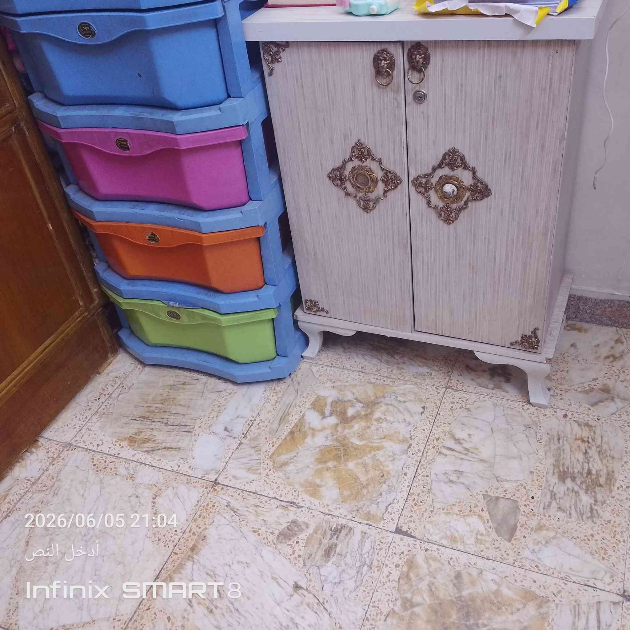 كنتور سعر 150  بغداد .يم وزارت العدل
جرابي ثنين 150
 جزامه25
مجرات 15
ميز تلفزيون 100
ميز تواليت 100


**إذا كنت صاحب هذا الإعلان وتريد حذفه لأي سبب، رجاءا أرسل رسالة إلى الدعم الفني**