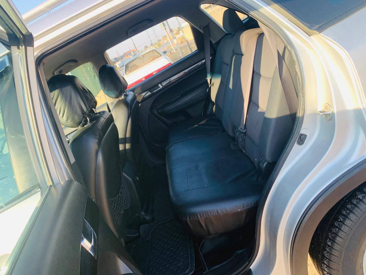 السلام عليكم سورنتو موديل 2011 للبيع محرك 4 سلندر 2400 كير محرك صدر تواير كلها شرط السياره بيها طخه خفيفه بالجاملغ الخلفي ومصبوغ وجاملغ امامي مبدل بدون دواخل شرط سنويه ل26 شرط التحويل رقم كركوك دولي صاحبها يمي  السعر128 وبي مجال للأتصال *********** /***********البيع فقط نقد
