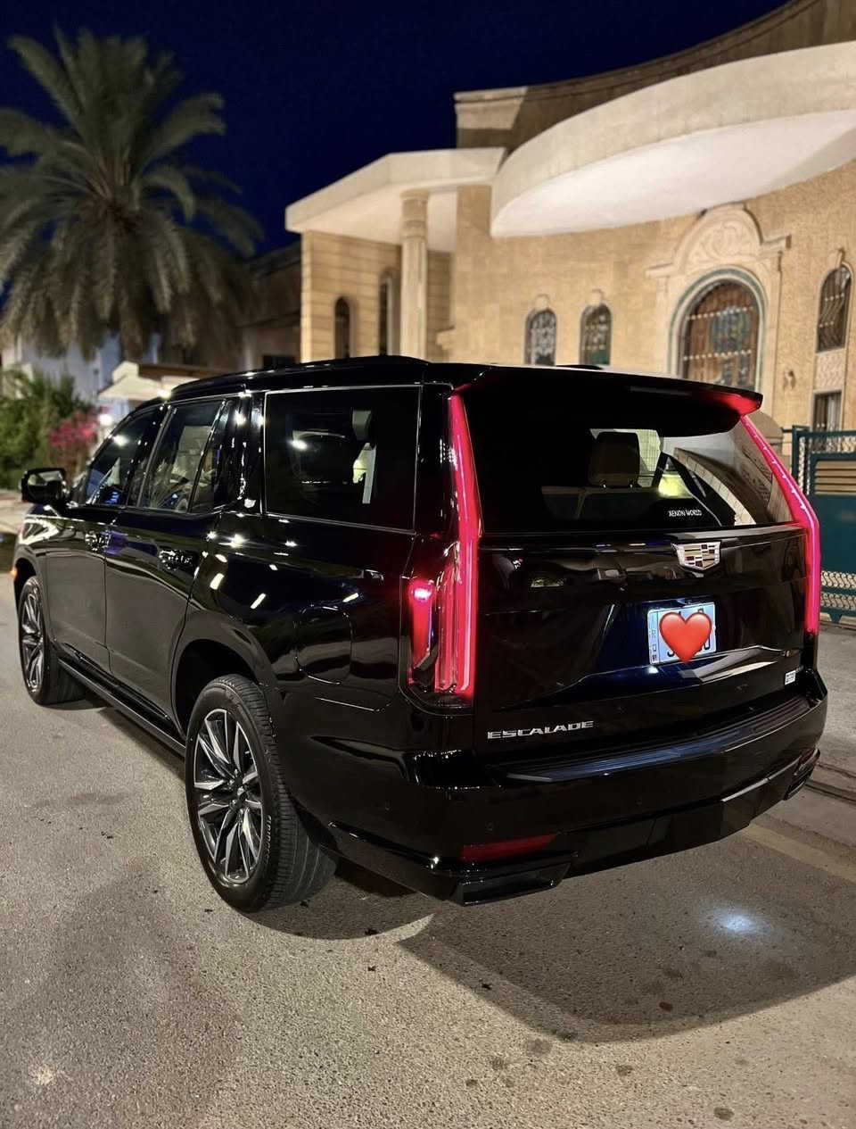 سلام عليكم اخوان 
كاديلاك 2023 خليجي وكالة المنصور مكفولة كفالة عامة كير مكينة شرط الفحص  مغلفة PPF بالكامل 

السعر 790 ورقة وبي مجال للشراي 

للاتصال ***********

المواصفات 

ماشية  23 الف 

جكات 

36 سماعة 

داخل حمصي 

تشغيل عن بعد  

‏‎5 كاميرات

‏‎5 بصمات

دوسات كهرباء 

داتا شو 

بانوراما 

لايت زنون عالي ناصي ٥ عدسات

‏‎شاشات خلفية 

تحكم بريك 

غراضهه سماعات كاعيات كلة موجودة 

جنطه ذكيه جلاق

رادار تحديد مسار

رادار خلفي

رادار جانبي 

كشن تدفئة وتبريد سايق وراكب

كشنات خلفية تدفئة

مري شفط 

اشارة بداخل المراية

كشنات خلفية منفصل VIP

علامة كاديلاك ضوئية بالدعامية الخلفية

الكشنات كهرباء 

ذاكرة ميموري ستيرن وكشن

ويل ٢٢ بلادي 

مكان سيارة بغداد حي جامعة
