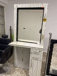 كراسي ٢ • مراسلة خاصة