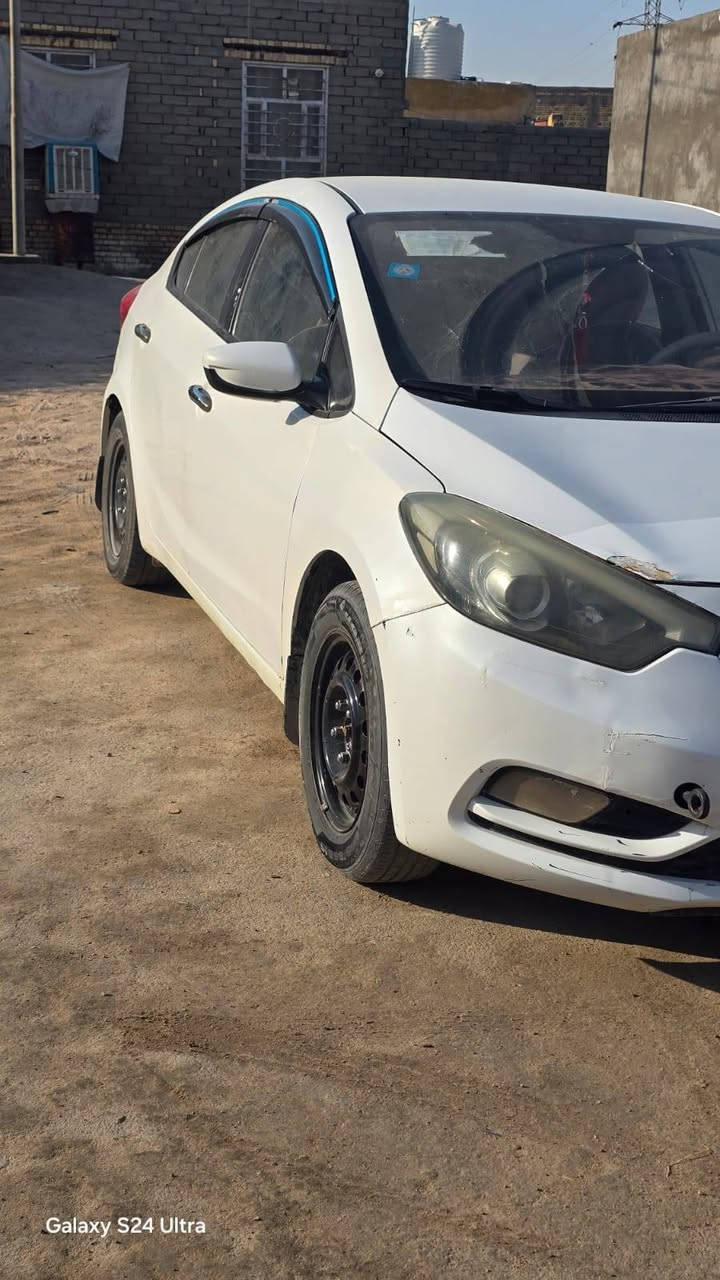 سيارة سيراتو
السعر ١١٥ وبيها مجال 
العنوان ذي قار سوق الشيوخ 
السيارة بأسمي والسونار موجود وي الصور 
المكينه ١٦٠٠
 ***********
