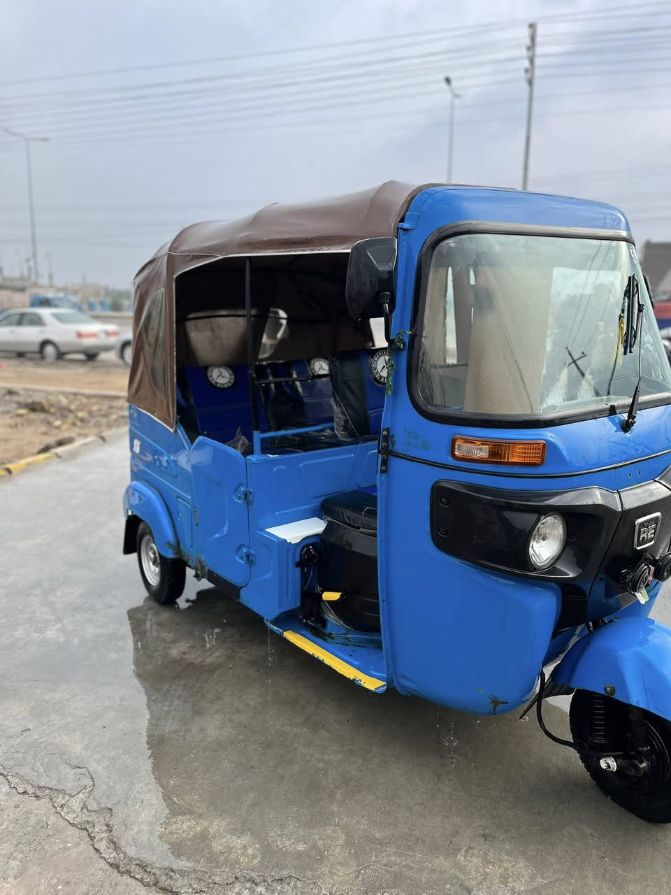 تكتك للبيع  مرقم موديل 2022/8/2  كفالة لتواصل
***********
