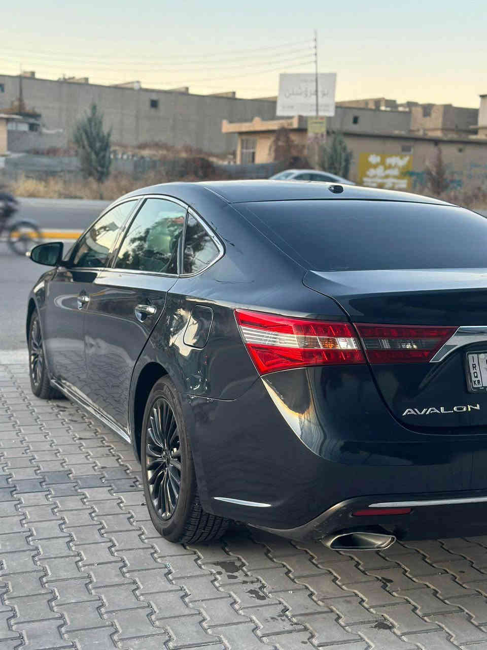 ئەڤەلون ٢٠١٦ کامل بویاخ یەک لای بویاخ نیە بەس من بەکامل بویاخ ئەفروشم سعر ١٢٨ گەلا *********** السليمانية, العراق
